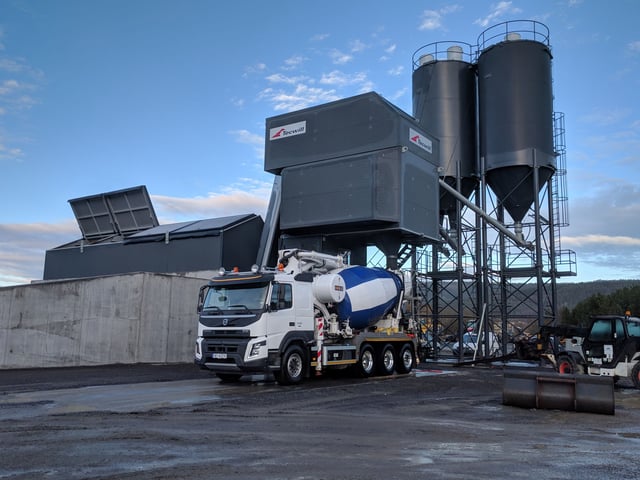 CobraC80_concrete-mixing-plant_P269_1